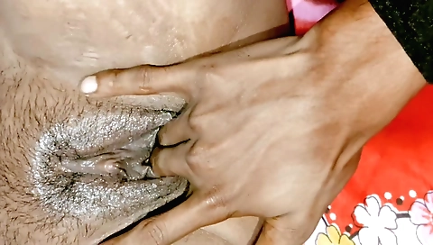 Amateur hairy porn video with two beautiful hanky hanky