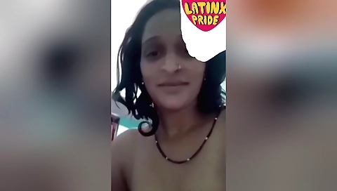 Today Exclusive- Bhabhi Showing Her Boobs And Pussy On Video Call