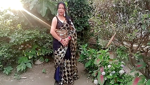 Indian milf fucks out in the open field with her stepbrother-in-law