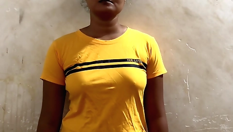 Indian amateur girl in a white top gets her boobs fucked
