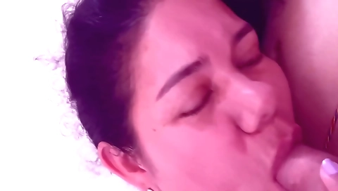 Sexy amateur brunette with a big ass and a good tits