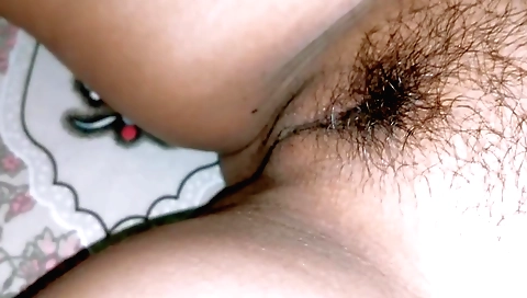 Indian hairy girl in colorful clothes 1st time she masturbates