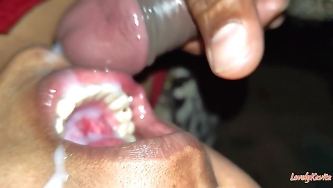 Sexy blonde blowjob and facial in amateur face fuck video