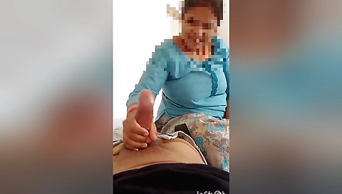 Brunette stepsister in law sucks and fucks her girl