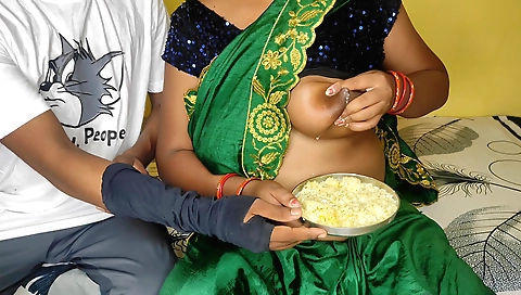 Indian babe with huge breasts gives a sexy blowjob