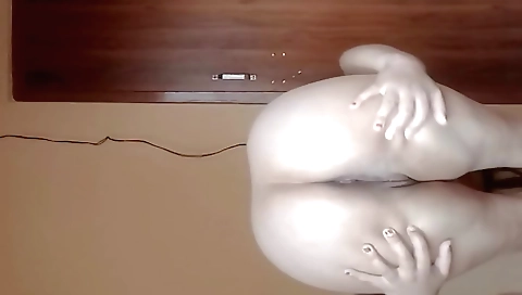 Indian amateur masturbation in the living room 2018