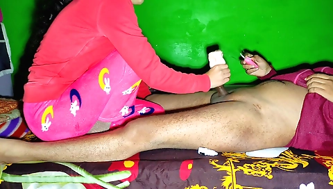 मर सदर Pरलफरड न मर लनड क चस और खलन क चत स हसतमथन कय