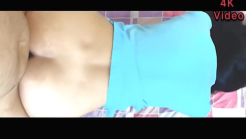 Indian amateur blowjob video with hot brunette girl