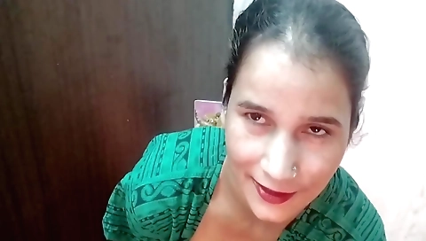 Indian chick stretches and rubs legs till her thighs get tired