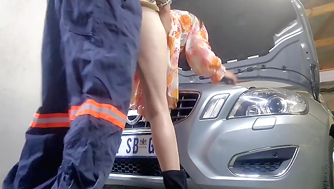 Indian pornstar gets fucked in a hot way in homemade porn