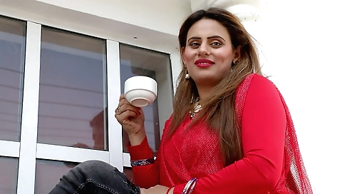 Indian hot amateur big booty porn video with hot brunette