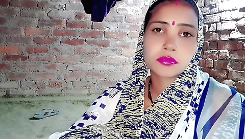 Indian stepsister with big ass gets fucked by boyfriend