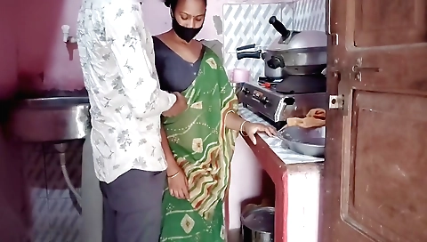 Indian hottie gets a handjob by her stepbrother in amateur