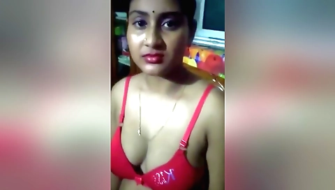Indian teen with big boobs shows her big boobs in POV