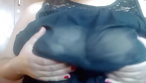 Brunette babe masturbating and masturbates solo in the mirror