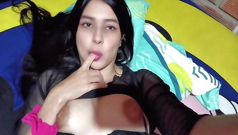 Indian woman masturbates to self-erect by her own bathroom