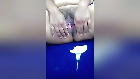 Indian girl masturbating in her room in amateur hd