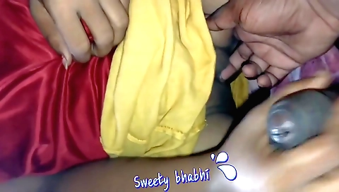 Amateur brunette girl sucks and gets pounded in pussy