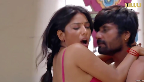 Big-titted brunette babe takes a deep breath and gets a fist on net