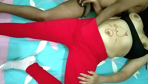 Indian chick has a great booty in homemade creampie porn movie