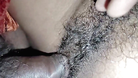 Creampie hairy amateur milf fucked hard in the video