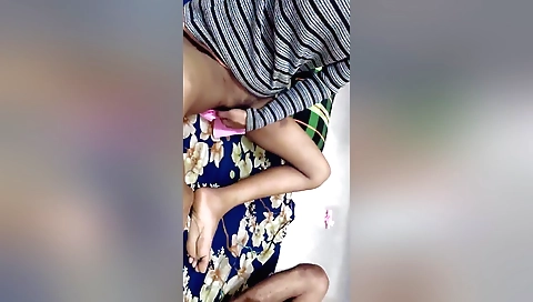 Amateur hairy girl 486253835f799052028d3d65d8d78d9d