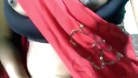 Indian teen takes off all clothes on her sexy body