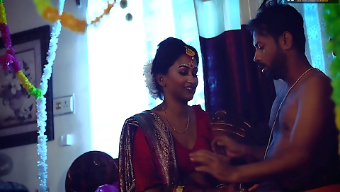 Indian bimbo milf ne shadi ke din hi phadne pe shi khoi ka ki aaghe