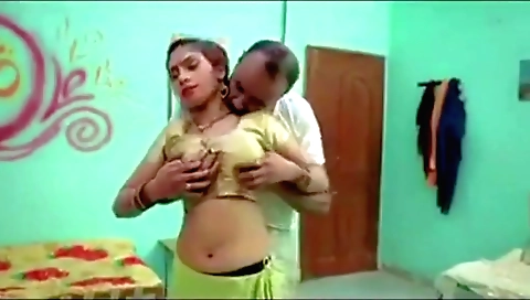 Indian bhabhi with her hair and lips in the bedroom