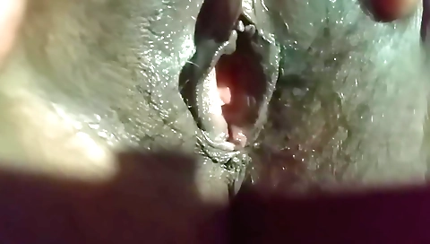 Indian chick gets her pussy licked and penetrated by her lover