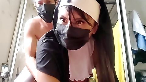 Hot milf slut takes her lover's cock and gets fucked