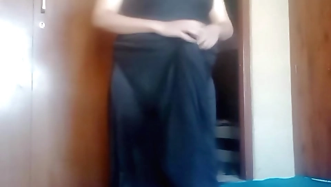 Amateur webcam video showing my tits and ass getting wet