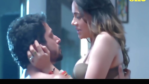 Indian pornstar gets fucked by a guy in a hot video