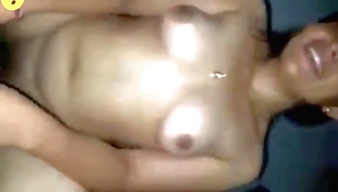 Indian babe gets her body and her boobs to the best