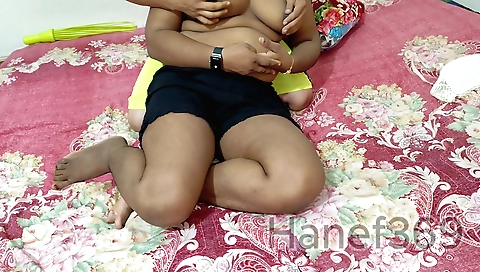 Indian teen talks dirty with her stepsister-in-law and gets pussy wet