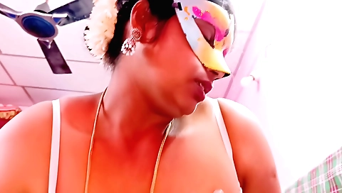 Hot Indian stepmom is fucked in her butt by her stepson