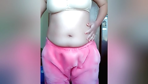 Chicks in black stockings masturbates in hd solo video