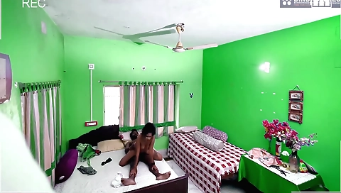 Sexy brunette wearing a sexy bra in her amateur porn video